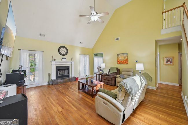 572 Harbour Shores Dr, House other with 4 bedrooms, 4 bathrooms and null parking in Jackson GA | Image 9