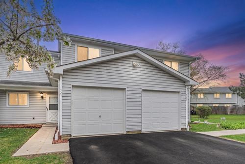 523 Alton Court, Carol Stream, IL, 60188 | Card Image