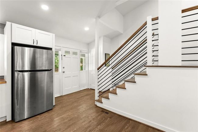 6875 Sunny Brook Ln, House other with 3 bedrooms, 2 bathrooms and 2 parking in Sandy Springs GA | Image 18