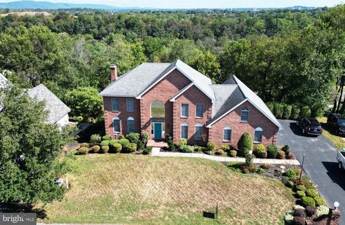 29 Charisma Dr, CAMP HILL, PA, 17011-1010 | Card Image