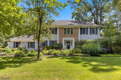 67 Harrison Ave, Gillette, NJ, 07933-1901 | Card Image