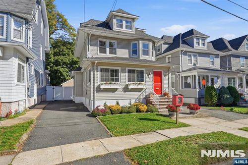 31 Stockton St, Bloomfield, NJ, 07003-5015 | Card Image