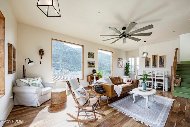 4611 S Cove Ln, Home with 3 bedrooms, 3 bathrooms and null parking in Daniel UT | Image 27