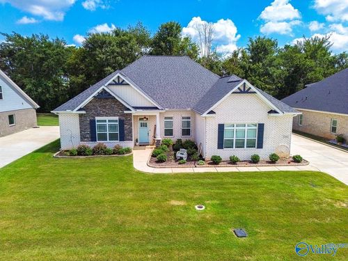 14806 Commonwealth Dr, Athens, AL, 35613-7461 | Card Image