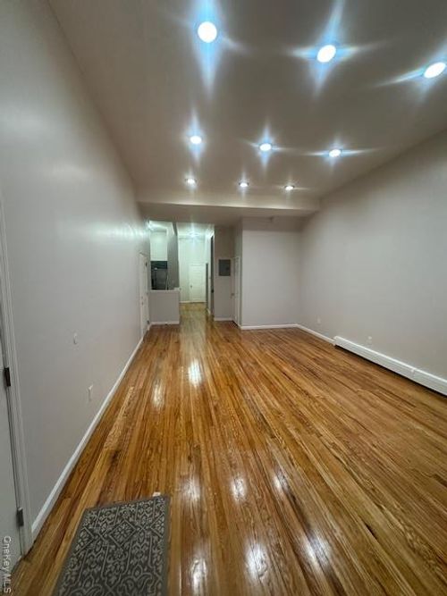 676 Jamaica Ave, Brooklyn, NY, 11208-1310 | Card Image