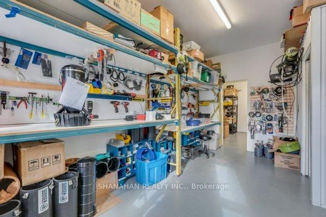 5271 Nauvoo Rd, Home with 0 bedrooms, 2 bathrooms and 10 parking in Warwick ON | Image 21