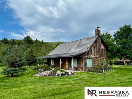 777 Eagles Nest Dr, Valentine, NE, 69201-2087 | Card Image