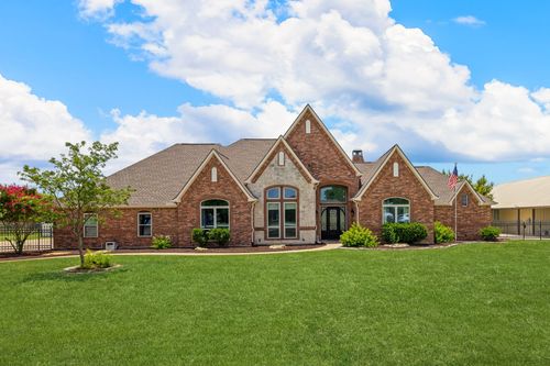 8816 S Water Tower Rd, Fort Worth, TX, 76179-5145 | Card Image
