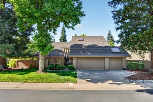 11526 Sutters Mill Cir, Gold River, CA, 95670-7209 | Card Image