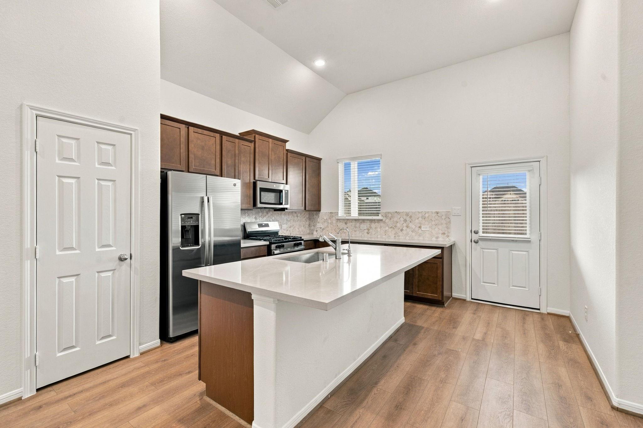 Residential Lease in Magnolia 4