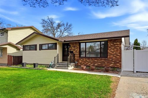 15 Hudson Drive, Regina, SK, S4S2W1 | Card Image