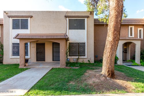 228-7126 N 19th Ave, Phoenix, AZ, 85021-8521 | Card Image