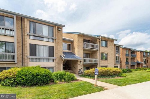7323-10223 Valentino Dr, OAKTON, VA, 22124-2843 | Card Image