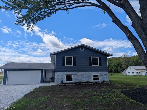17536 Hosmer Road, Middlefield, OH, 44062 | Card Image