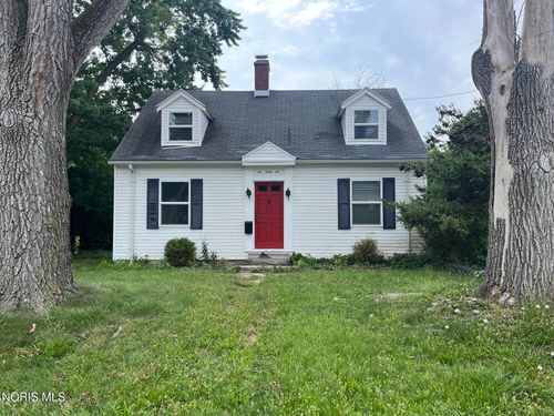 646 Prospect St, Bowling Green, OH, 43402-3841 | Card Image