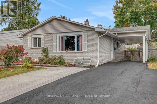 11 Courtney Rd, Kanata, ON, K2L1L9 | Card Image