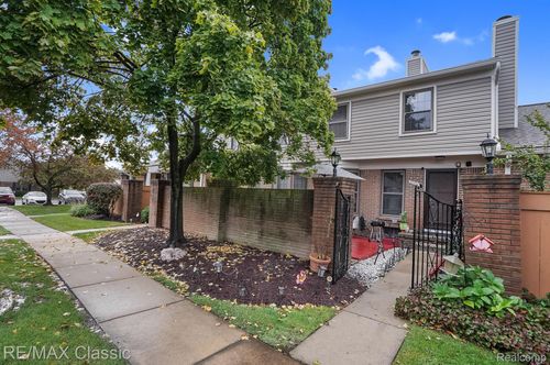 40041 Crosswinds, Novi, MI, 48375-5006 | Card Image