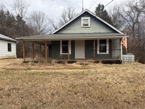 2412 Park Springs Rd, Providence, NC, 27315-9405 | Card Image