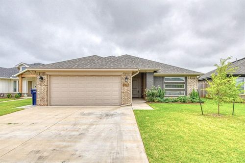 10512 Nw 31st Pl, Yukon, OK, 73099 | Card Image