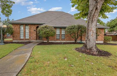 1215 Poplar Lane, House other with 3 bedrooms, 2 bathrooms and null parking in Lancaster TX | Image 3