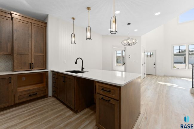 8621 W Shoreline Pl, Townhouse with 3 bedrooms, 3 bathrooms and null parking in Sioux Falls SD | Image 7