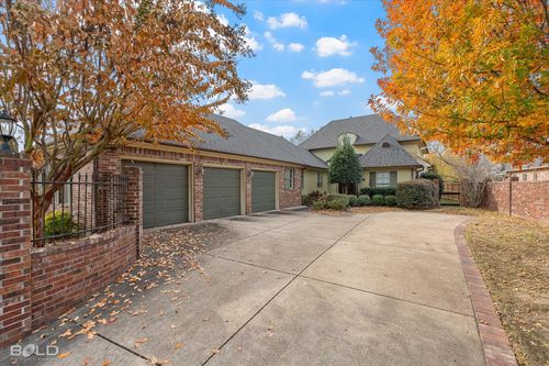 2804 Caribbean Cv, Shreveport, LA, 71105-2763 | Card Image