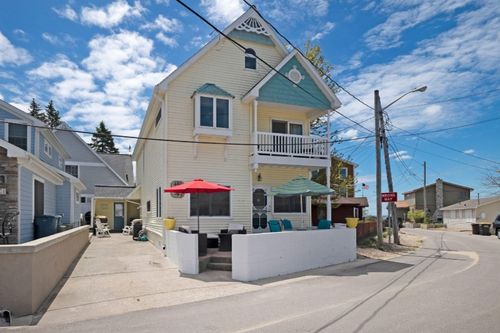 22 Grand Blvd, South Haven, MI, 49090-1128 | Card Image