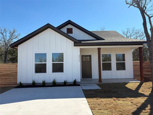 211 Big Bow, Smithville, TX, 78957-5115 | Card Image