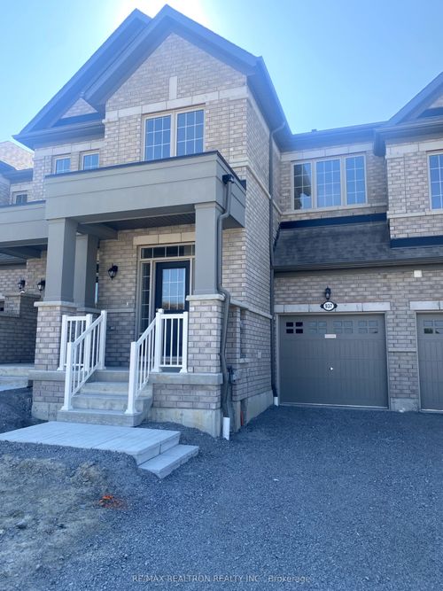 937 Elizabeth Mackenzie Dr, Pickering, ON, L1X0P5 | Card Image