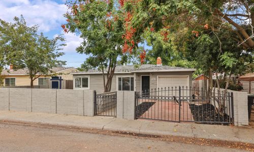 1771 Del Rio Dr, Stockton, CA, 95204-1715 | Card Image