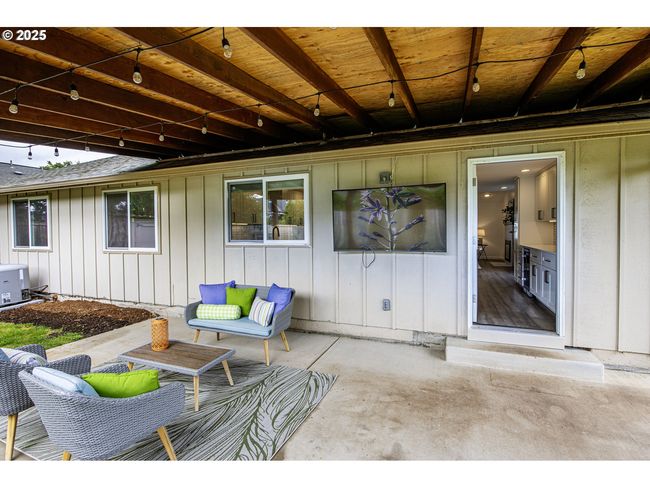 2677 Chad Dr, House other with 3 bedrooms, 2 bathrooms and 2 parking in Eugene OR | Image 31