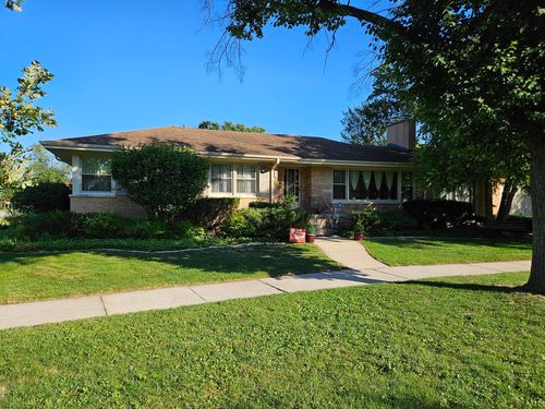 919 S Chester Ave, Park Ridge, IL, 60068-4682 | Card Image