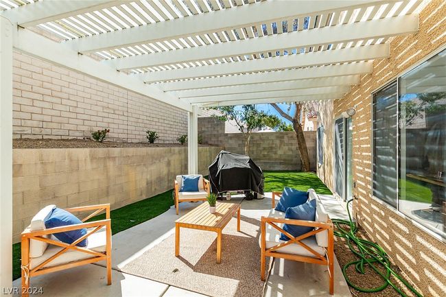 7805 Falling Pines Pl, House other with 4 bedrooms, 3 bathrooms and null parking in Las Vegas NV | Image 44