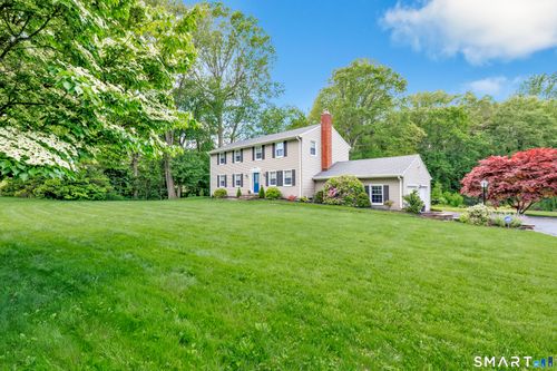 85 Teeter Rock Rd, Trumbull, CT, 06611-5023 | Card Image
