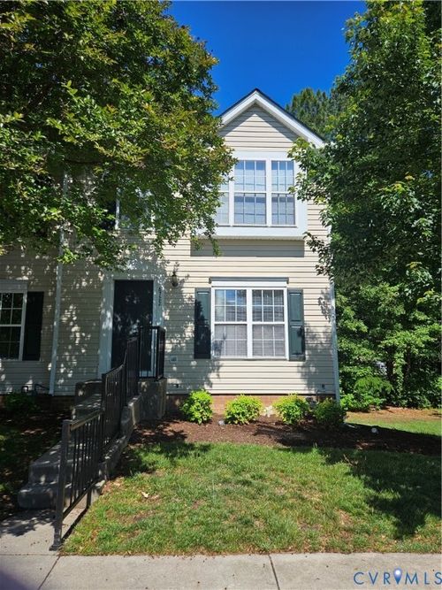 8722 Springwater Dr, Henrico, VA, 23228-1622 | Card Image