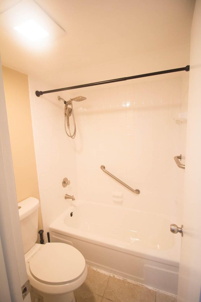 APT-218 - 2316 S Cypress Bend Dr, Condo with 2 bedrooms, 2 bathrooms and null parking in Pompano Beach FL | Image 14