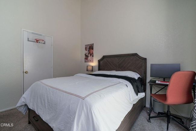 Bedroom One with Walkin Closet | Image 20