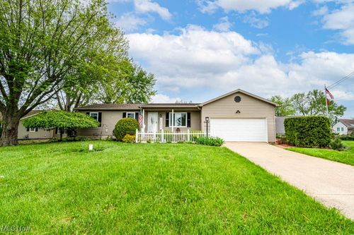 6652 Pilot Knob Ave Ne, Louisville, OH, 44641-9246 | Card Image