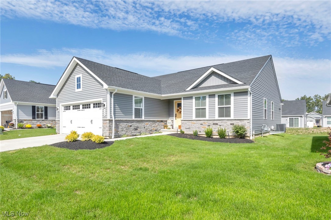 Eagle Cir, Amherst, OH 44001