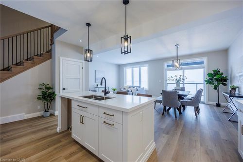 215 Lafayette St E, Jarvis, ON, N0A1J0 | Card Image