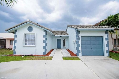 5924 Strawberry Lakes Circle, Lake Worth, FL, 33463 | Card Image