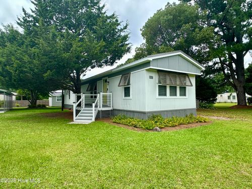 136 Arbor Dr, Columbia, NC, 27925-8952 | Card Image