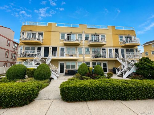 101-06 Shore Front Pkwy, Rockaway Park, NY, 11694-2925 | Card Image