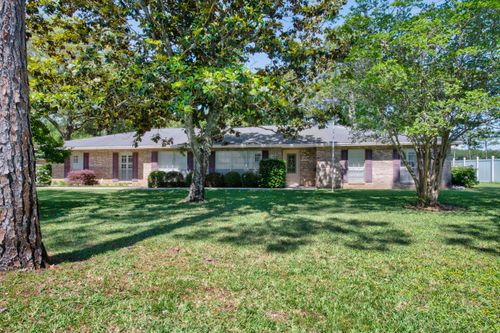 645 Country Club Ave Ne, Fort Walton Beach, FL, 32547-1727 | Card Image