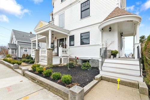 apt-4-32 Beacon St, Gloucester, MA, 01930-3480 | Card Image
