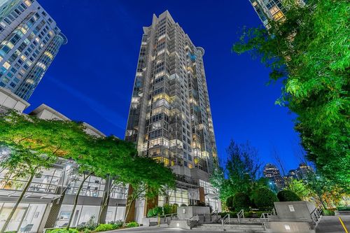 2207-198 Aquarius Mews, Vancouver, BC, V6Z2Y4 | Card Image