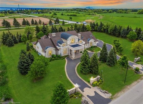 2594 Bluffs Way, Burlington, ON, L7M0T8 | Card Image