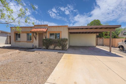 2061 S Sunburst Dr, Tucson, AZ, 85748-8159 | Card Image
