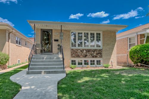 6651 N Oconto Avenue, Chicago, IL, 60631 | Card Image