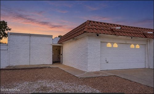 2925 Valle Vis, Las Cruces, NM, 88011-4824 | Card Image